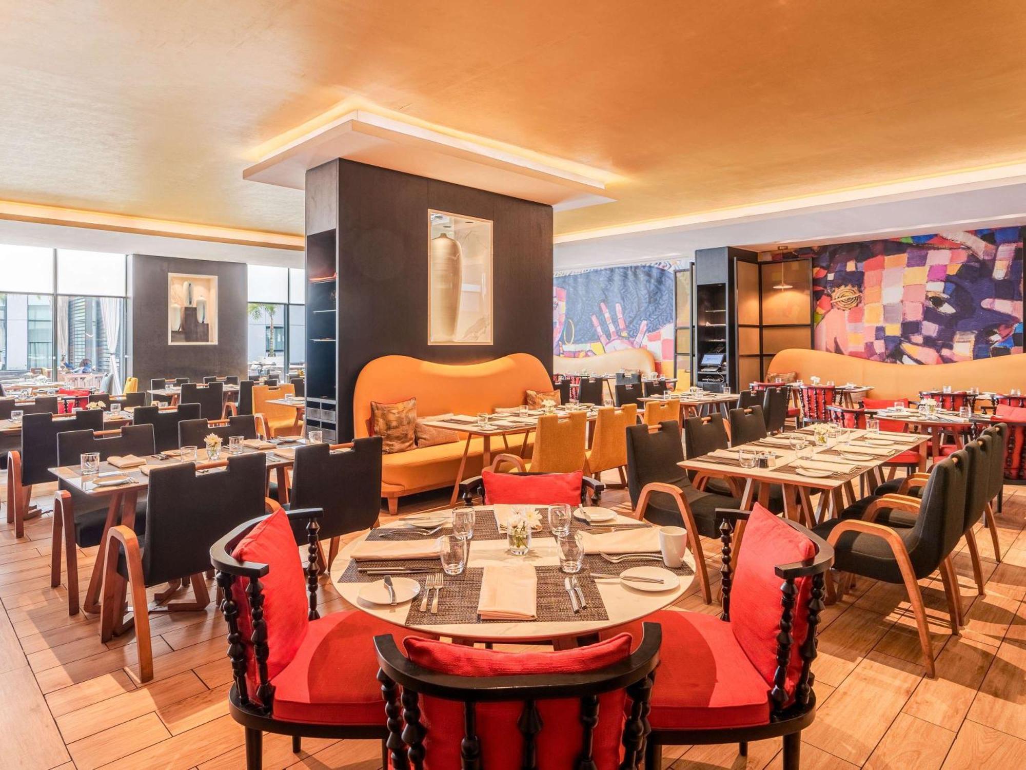 Moevenpick Hotel Abidjan Eksteriør billede