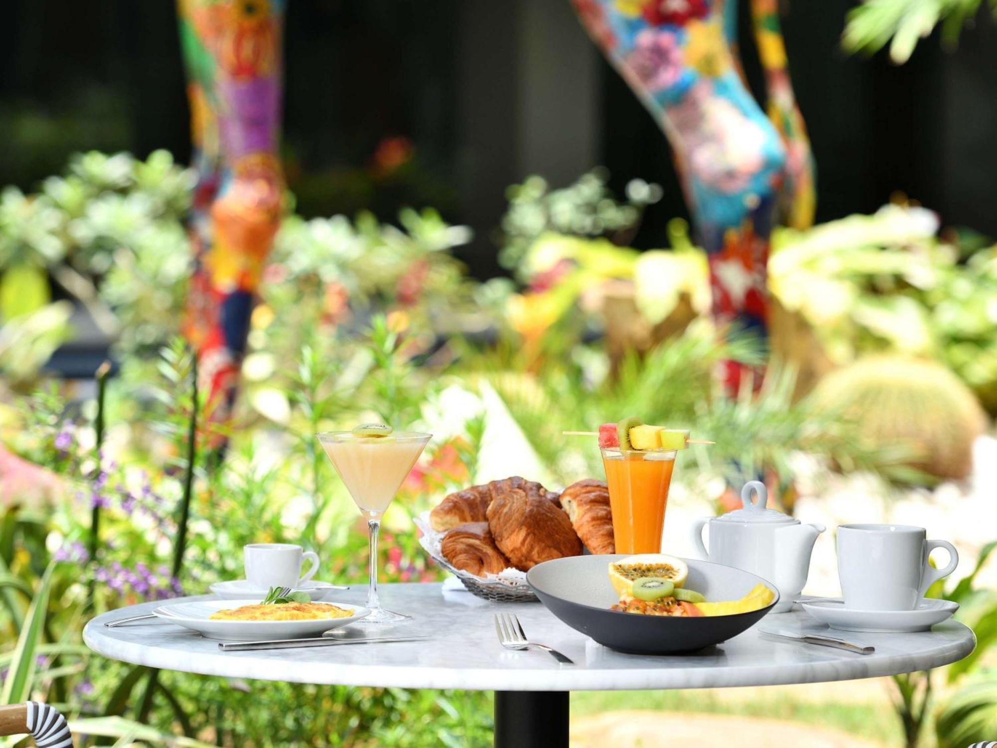 Moevenpick Hotel Abidjan Eksteriør billede