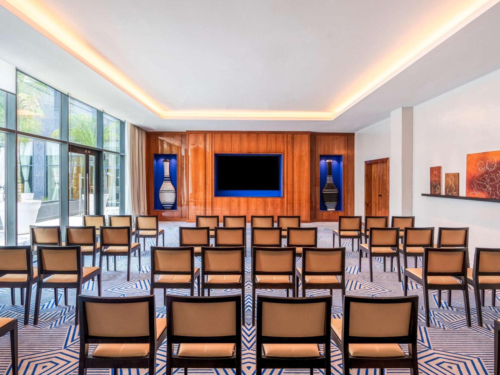 Moevenpick Hotel Abidjan Eksteriør billede